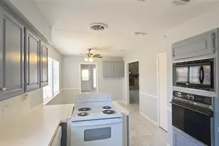 6707 Las Brisas Dr, Houston, TX 77083 - Photo 17