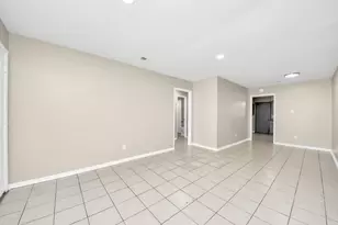 1736 Crestdale Dr, Houston, TX 77080 - Photo 5