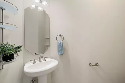 9036 Lakes At 610 Drive, Houston, TX 77054 - Photo 11