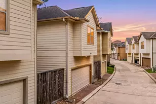 9036 Lakes at 610 Dr, Houston, TX 77054 - Photo 25