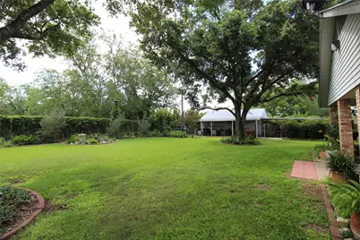 108 Meadow Drive, Schulenburg, TX 78956 - Photo 35