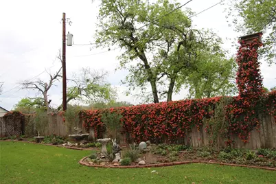 108 Meadow Drive, Schulenburg, TX 78956 - Photo 25