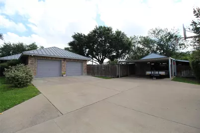 108 Meadow Drive, Schulenburg, TX 78956 - Photo 37