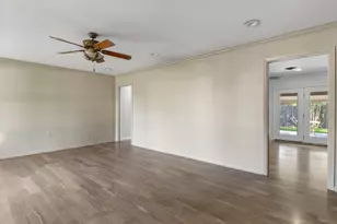 2909 La Vista Ave, Bay City, TX 77414 - Photo 7