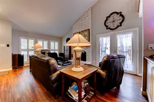 8710 Storm Wood St, Houston, TX 77040 - Photo 5