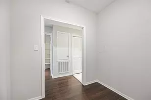 11711 Memorial Dr, Houston, TX 77024 - Photo 13