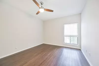 11711 Memorial Drive #84, Houston, TX 77024 - Photo 9