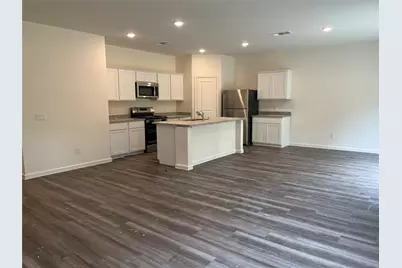 6002 Mercer Street, Conroe, TX 77303 - Photo 3