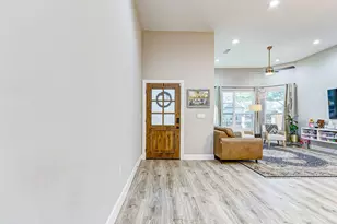 2008 Common St, Houston, TX 77009 - Photo 7