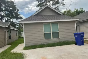 11604 Vistawood St, Willis, TX 77318 - Photo 1