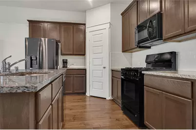 30280 Kingston Heath Drive, Cleveland, TX 77327 - Photo 7