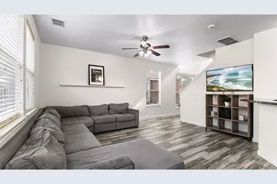 417 Folk Crest Lane, Dickinson, TX 77539 - Photo 5