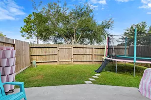 417 Folk Crest Ln, Dickinson, TX 77539 - Photo 25