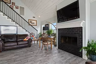 12 Tiki Cir, Tiki Island, TX 77554 - Photo 27