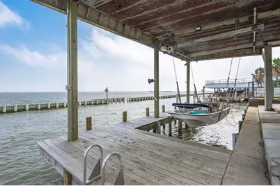 12 Tiki Circle, Tiki Island, TX 77554 - Photo 47