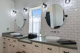 12 Tiki Cir, Tiki Island, TX 77554 - Photo 33