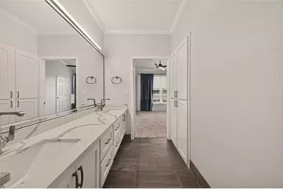 2111 Welch Street #B306, Houston, TX 77019 - Photo 21