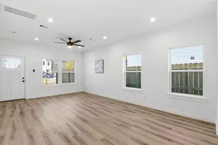 7958 Henson St, Houston, TX 77028 - Photo 35