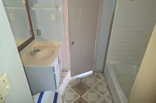 9018 Triola Ln, Houston, TX 77036 - Photo 9