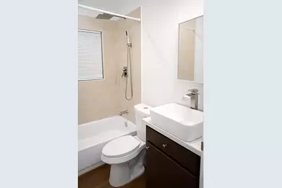 916 Parkway Street, Baytown, TX 77520 - Photo 17