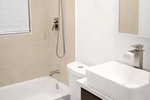 916 Parkway St, Baytown, TX 77520 - Photo 17