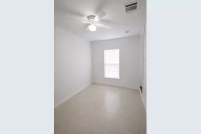 916 Parkway Street, Baytown, TX 77520 - Photo 21