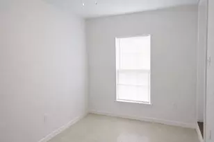 916 Parkway St, Baytown, TX 77520 - Photo 21