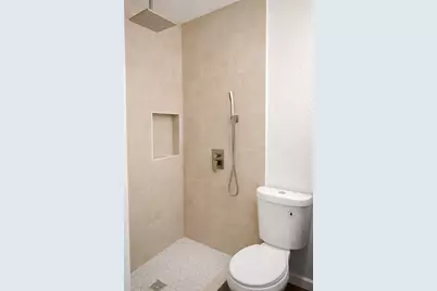 916 Parkway Street, Baytown, TX 77520 - Photo 13