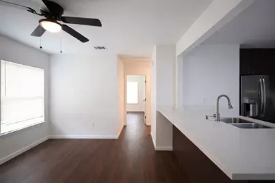 916 Parkway Street, Baytown, TX 77520 - Photo 5