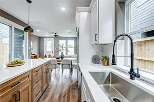 8027 Betty Boop St, Houston, TX 77028 - Photo 13