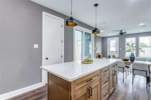 8027 Betty Boop St, Houston, TX 77028 - Photo 11