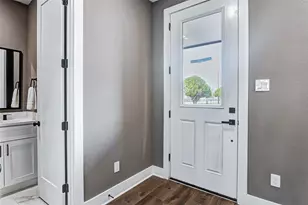8027 Betty Boop St, Houston, TX 77028 - Photo 3