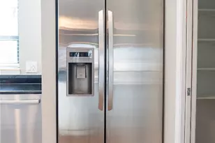 310 S Jensen Dr, Houston, TX 77003 - Photo 31