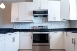 310 S Jensen Dr, Houston, TX 77003 - Photo 29