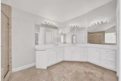 650 Westcross Street #56, Houston, TX 77018 - Photo 17