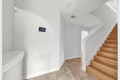 650 Westcross Street #56, Houston, TX 77018 - Photo 5