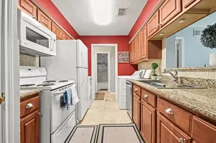 15534 Zabolio Dr, Webster, TX 77598 - Photo 9