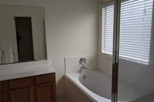 25211 Sierra Woods Ln, Katy, TX 77494 - Photo 9