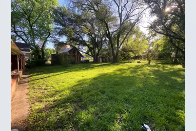 1016 Pecan Street, Huntsville, TX 77320 - Photo 17