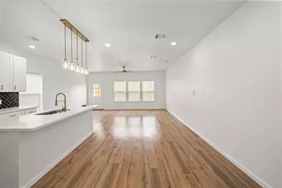 6719 Roanoke Street #A, Houston, TX 77028 - Photo 5