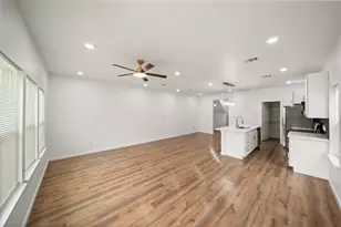 6719 Roanoke St, Houston, TX 77028 - Photo 9