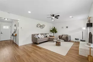 16402 Cornwall St, Jersey Village, TX 77040 - Photo 9