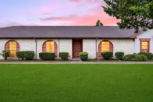 12223 Sharpview Dr, Houston, TX 77072 - Photo 1