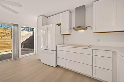 5115 Del Monte Drive #4/D, Houston, TX 77056 - Photo 1