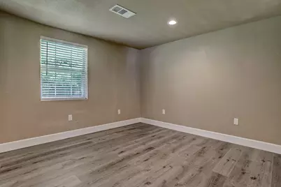2322 Central Street, Dickinson, TX 77539 - Photo 11