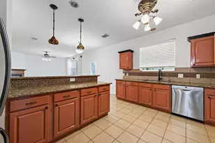 12214 Doe Meadow Dr, Stafford, TX 77477 - Photo 11