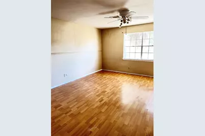 7818 Grove Ridge Drive, Houston, TX 77061 - Photo 5