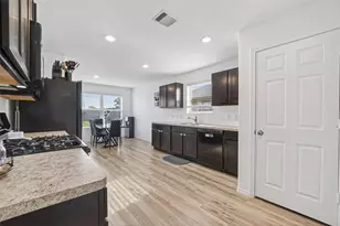 14502 Andover Birch Dr, Fresno, TX 77583 - Photo 15