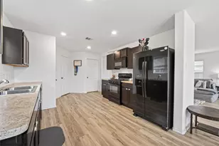 14502 Andover Birch Dr, Fresno, TX 77583 - Photo 11
