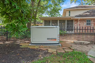 13131 Holston Hills Drive, Houston, TX 77069 - Photo 37